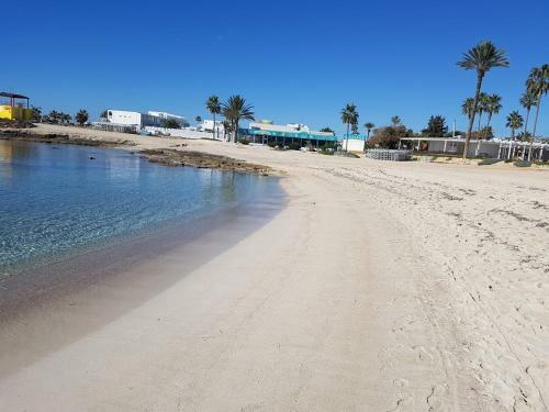 Apartamento Christopher's Sandy Beach Suites