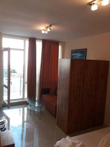 Golden Sea View Apartments