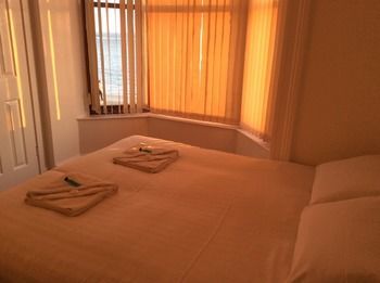 Hostal Cardigan Bay Guest House