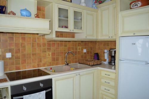 Apartamento Efthymia Suites