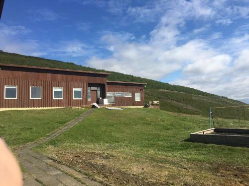 Hostal Vestmannsvatn Guesthouse