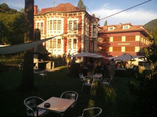 Hotel Restaurante Parador De Felechosa