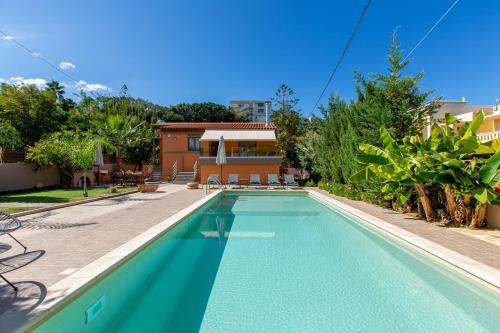 Villa Rea's Sea House