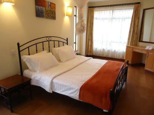 Hotel Cerenata Gardens Suites