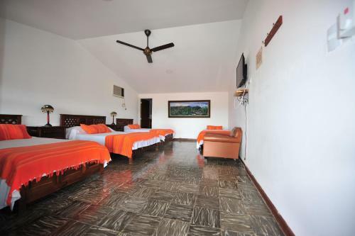 Hotel Hacienda Corcega