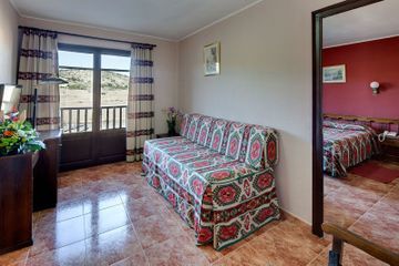 Hotel Mora