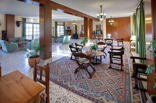 Hotel Mora
