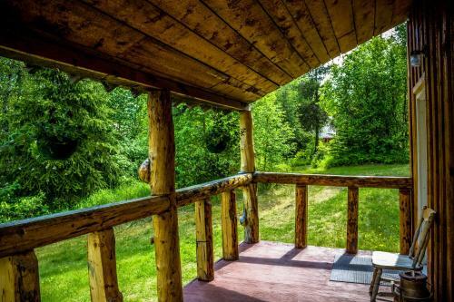 Lodge Midnight Sun Log Cabins
