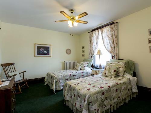 Bed & Breakfast Green Woods Inn