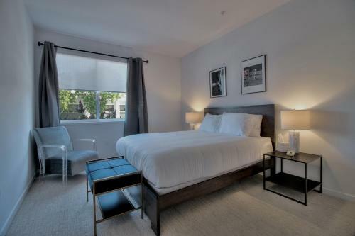 Urban Flat Apartments @ North San Jose