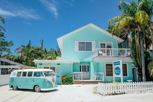 Hostal Village House Siesta Key