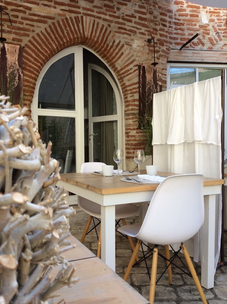 Bed & Breakfast La Maison Sur La Place