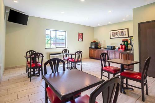 Posada Country Hearth Inn Ripley