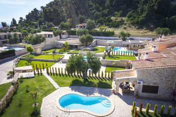 Nefeli Luxury Villas