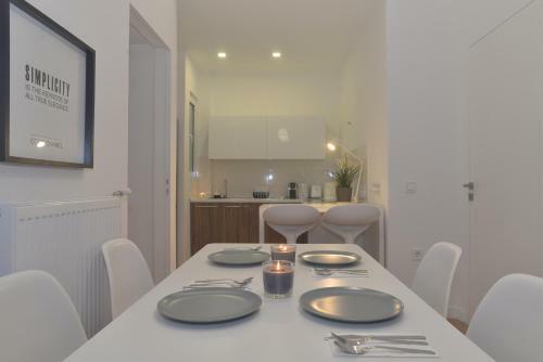 Trendy Olympic Stadium Apartments