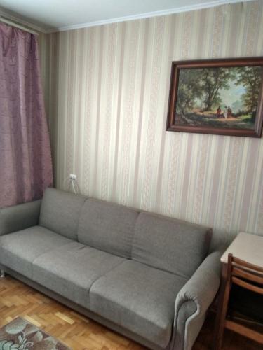 Apartment On Hotkevycha 83