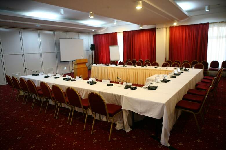Iaki Hotel