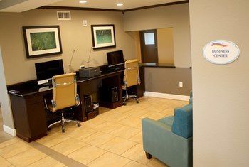 Hotel Baymont Inn & Suites Midland Center