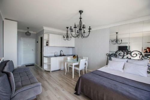 Tina's Apartment With Panoramic Sea View