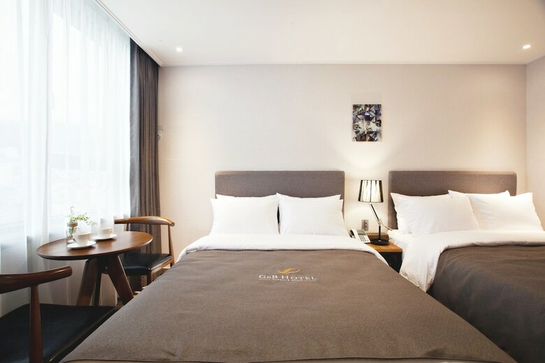 Gnb Hotel