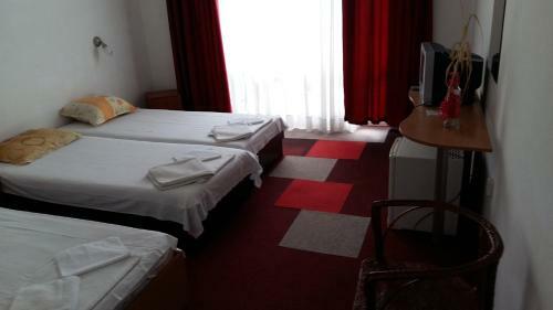 Hit Hotel
