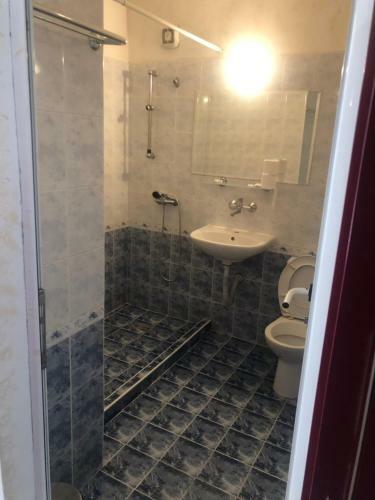 Hit Hotel