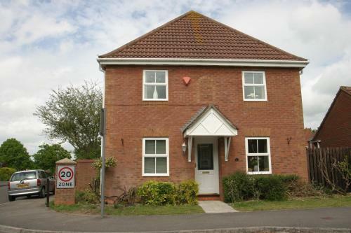 2 Chambers Avenue