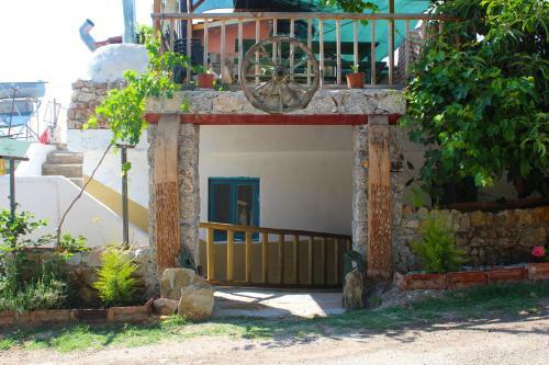 Hostal Faralya Yoruk Evi Hotel