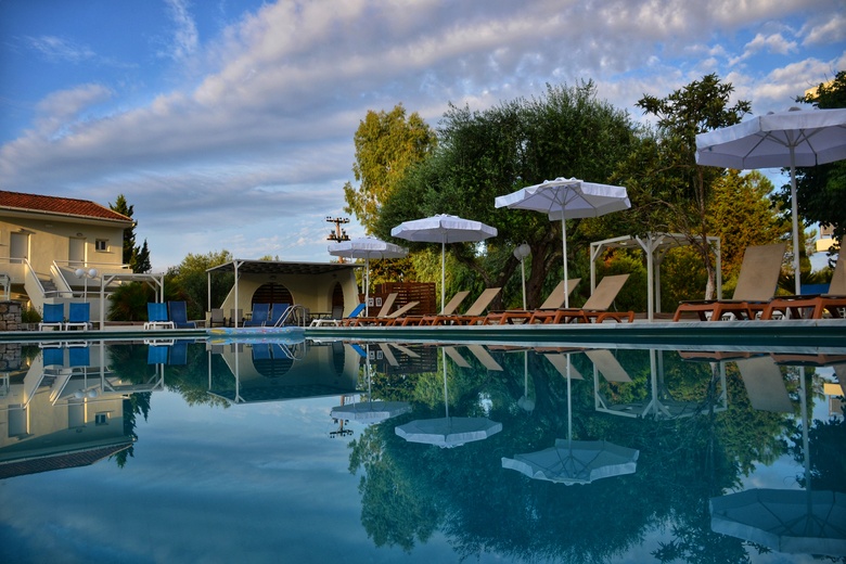 Hotel Dassia Holiday Club
