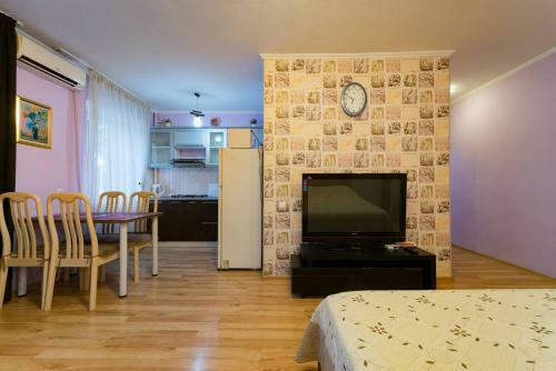 Nadezhda Apartments On Aiteke Bi St.