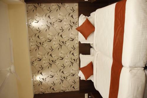 Hotel Larica Inn Rajarhat