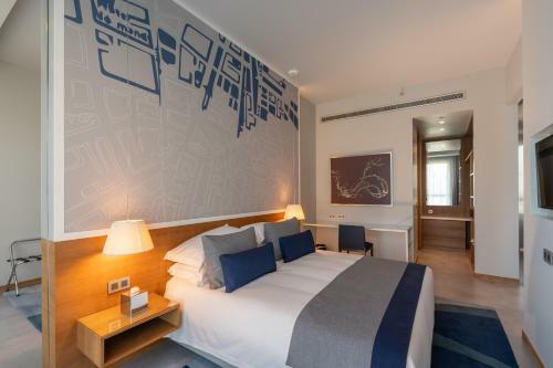 The Key Aparthotel