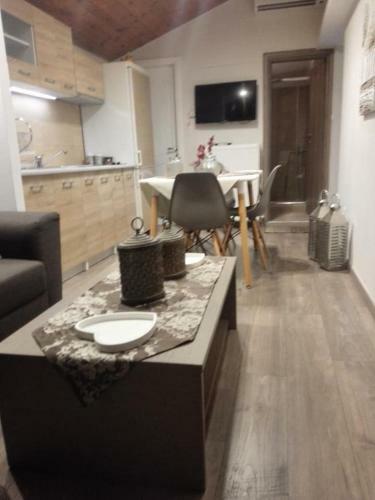 Koala Apartments Irida