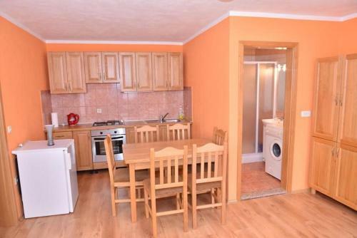 Apartment Stinjan 11648b