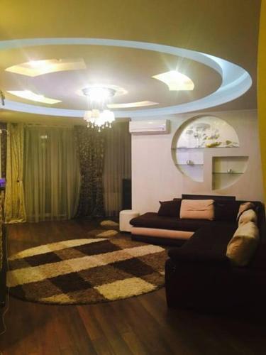 New Home Apartment On Lev Tolstoi