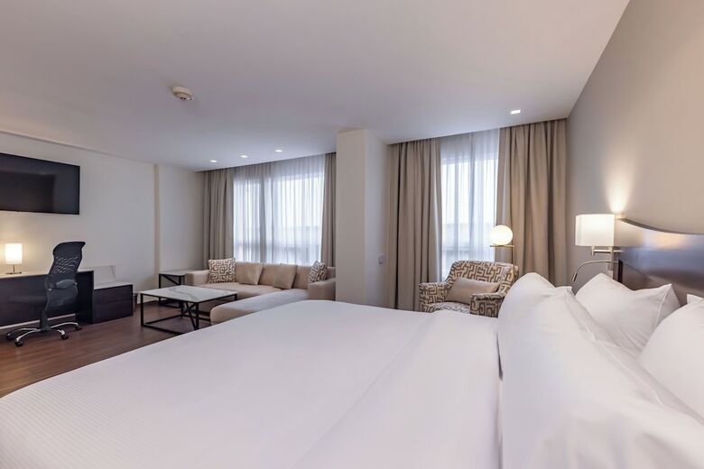 Hotel Biltmore Express