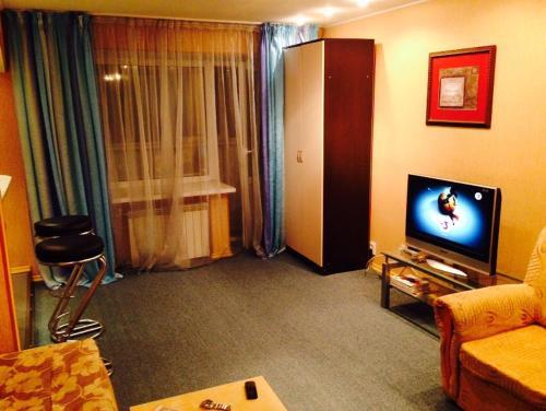 Apartment On Druzhby 4