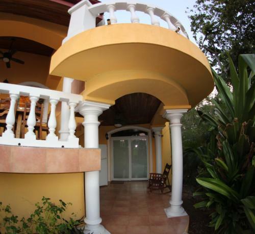 Villa Gullwing