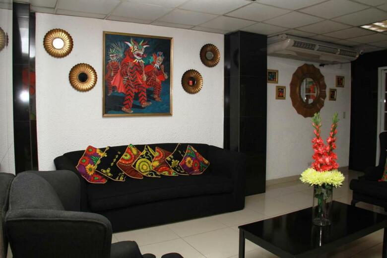 Hotel California Panama