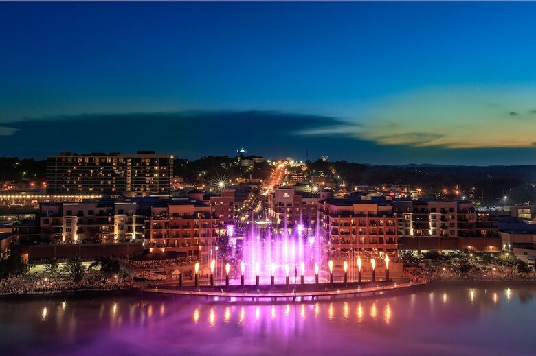 Hotel Hilton Promenade At Branson Landing