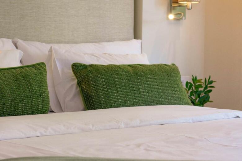 Hotel Five Seasons