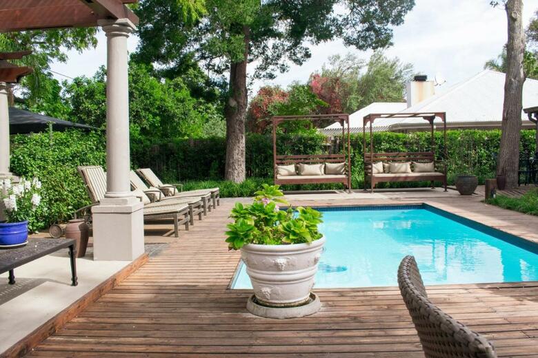 Hotel Five Seasons