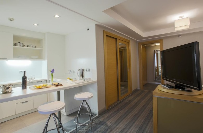 Hotel Housez Suites