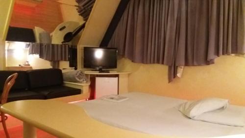 Hotel Motel Dos Arcos (adult Only)