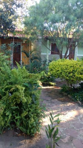 Hostal Pousada Lirio Do Vale