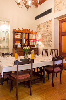 Dutch Manor Antique Hotel