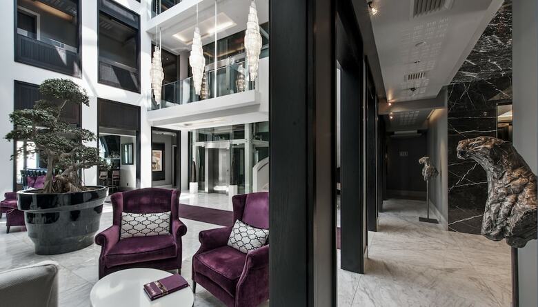 Queen Victoria Hotel