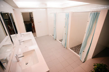 Taichung Kiwi Express Hotel - Chenggong Rd