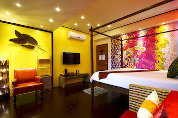 Mystery 13 B&B