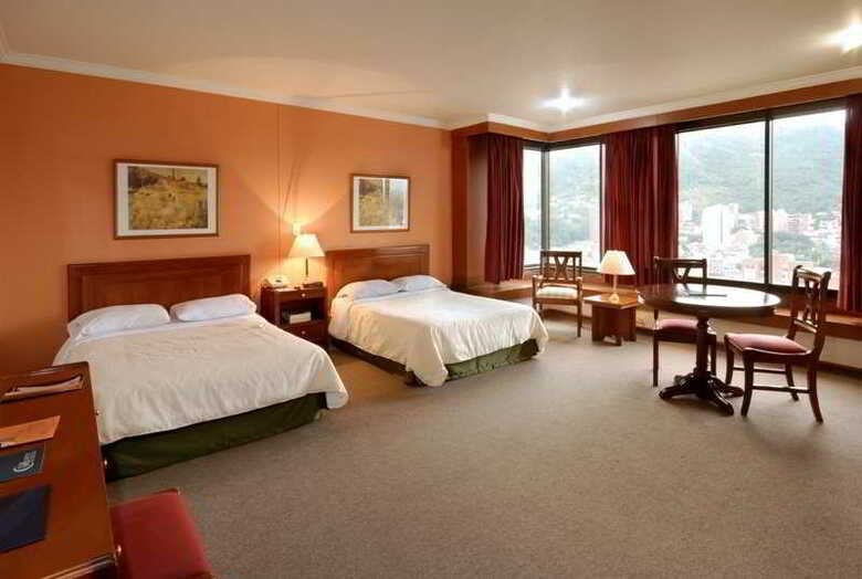 Hotel Torre De Cali Plaza